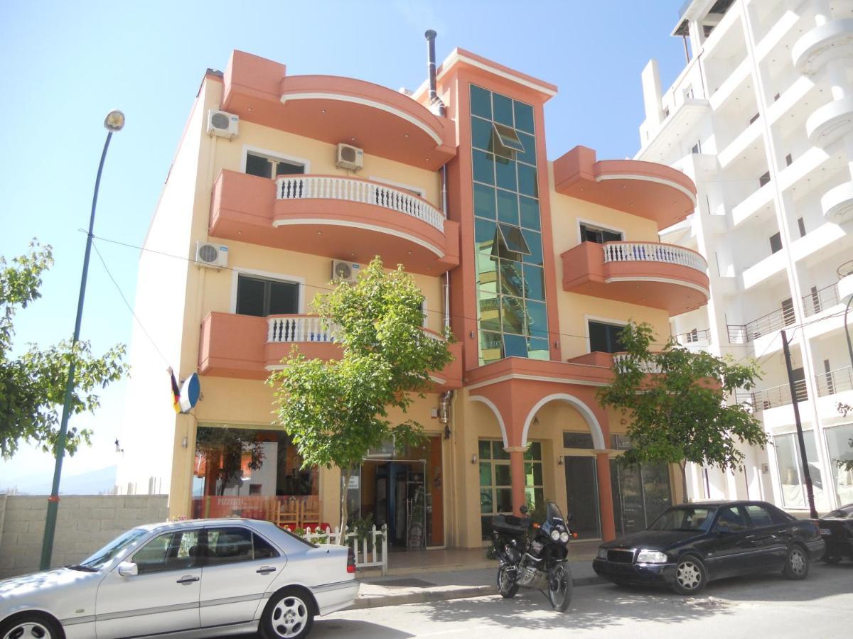 Apartment Urania_1 Sarande Luaran gambar